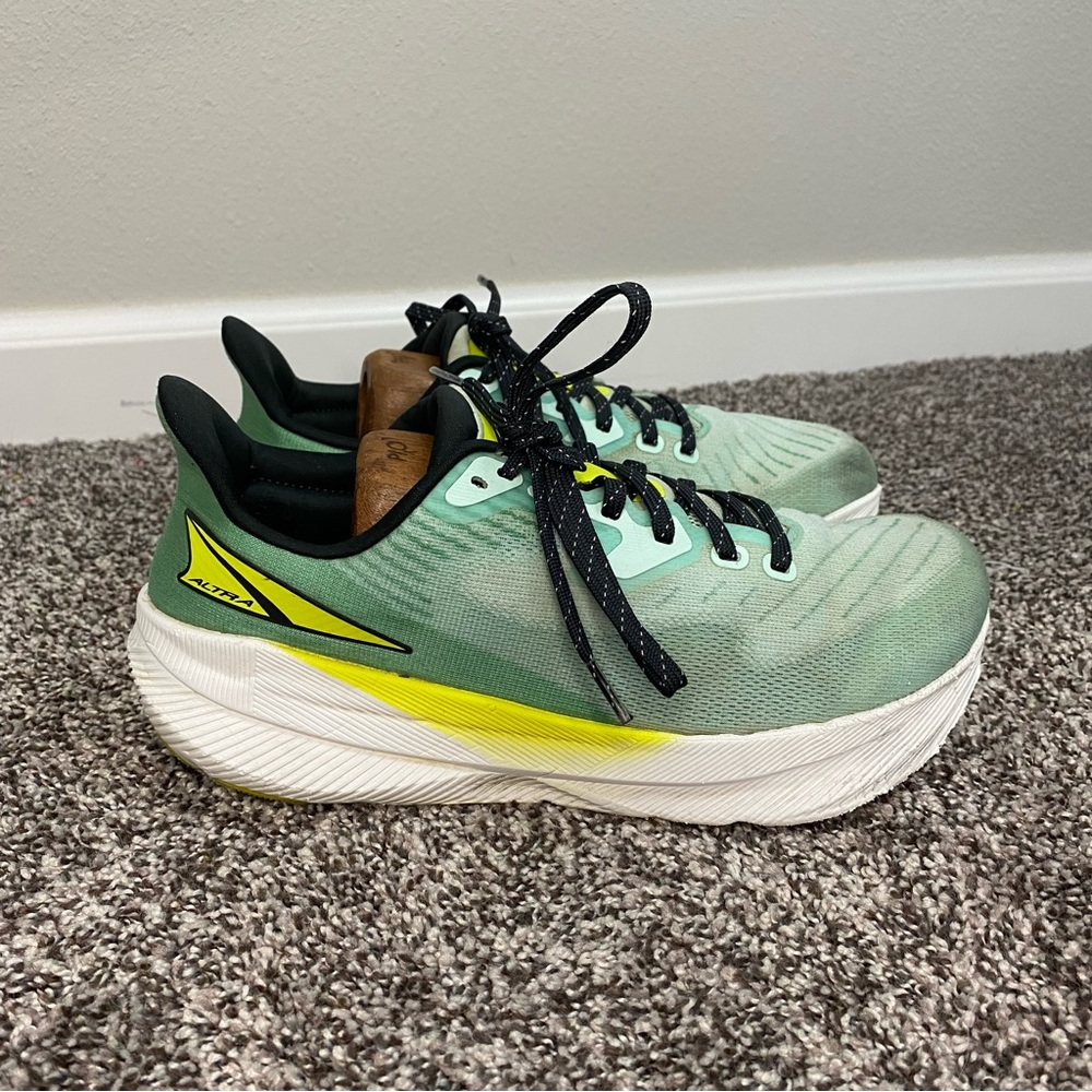 Altra Expedition Flow Green Running Sneakers Women’s‎ 9